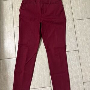 NWOT Old Navy High-Rise Pixie Pants in Deep Red